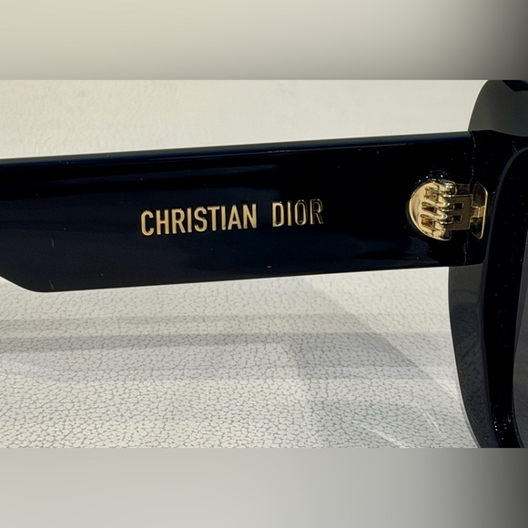 New Women’s CHRISTIAN DIOR Sunglasses - Picture 12 of 13